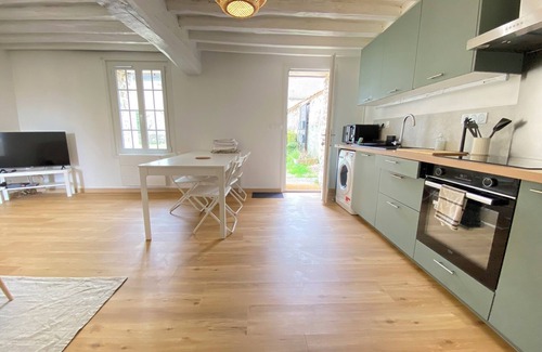 Gommecourt Cabaña | Giverny, near : charming gîte, 3 bedrooms + garden