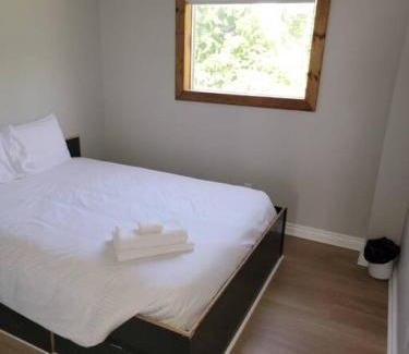 The Blue Mountains Chalet De Esquí | Glacial Getaway at The Blue Mountains w HTub for 18