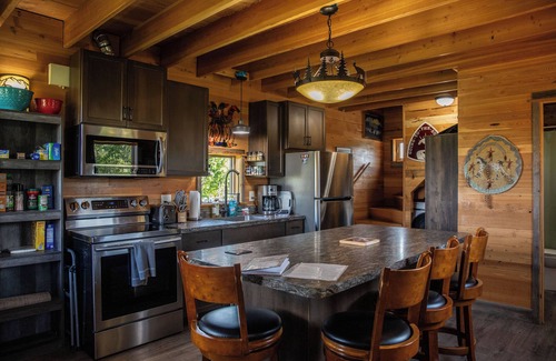 Babb Casa | Glacier Quarry - New, 2 Story home overlooking the Rockies and the St Mary Lakes