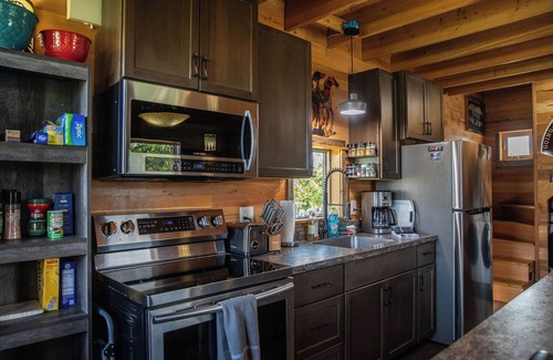 Babb Casa | Glacier Quarry - New, 2 Story home overlooking the Rockies and the St Mary Lakes