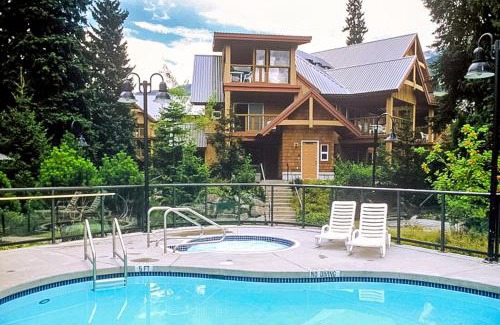 Village North Casa | Glacier's Reach 42