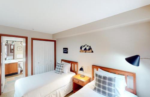 Village North Casa | Glacier's Reach 42