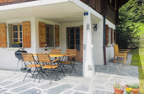 Ormont-Dessus Chalet De Esquí | Glacier Views, Sunny Chalet - Garden, Sleeps 6.