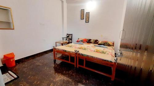Lake Swaroop Sagar Cama Y Desayuno | Gladden Villa