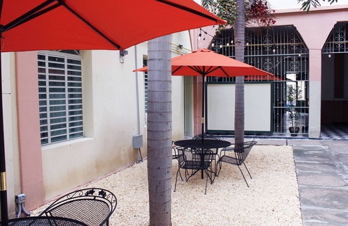 Ponce Centro Apartamento | Gladiolas 1104