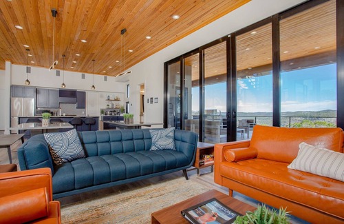 Concan Casa | Glam Luxury Home by Frio River! Infinity Pool Firepit Games Huge Hot Tub Views