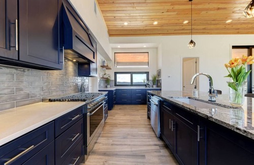 Concan Casa | Glam Luxury Home by Frio River! Infinity Pool Firepit Games Huge Hot Tub Views
