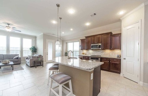 Cypress Casa | Glamor in Cypress #41228