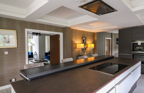 Wenvoe Casa | GLAMORGAN HOUSE, pet friendly, luxury holiday cottage in Cardiff