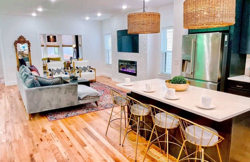 Cleveland Park Casa | Glamorous 3 BDR in East Nashville – Pet Friendly!