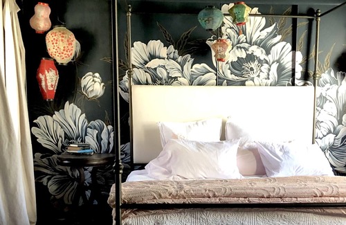 Pottsville Casa | Glamorous Funky Antique Filled Mansion on Mahantongo