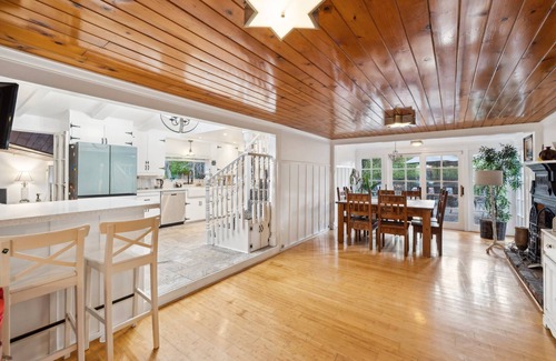 North Hollywood Casa | Glamorous ranch style house near attractions.