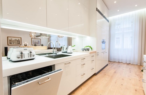 Nove Mesto Apartamento | Glamour Excellent C 5 dormitorios, 5 baños, apartamento con balcón (casco antiguo de Praga)