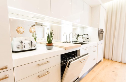 Nove Mesto Apartamento | Glamour Excellent F 4 dormitorios, 4 baños, apartamento con balcón (casco antiguo de Praga)