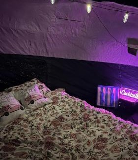 Belgrade Otro | Glamp'in Pink AVALA