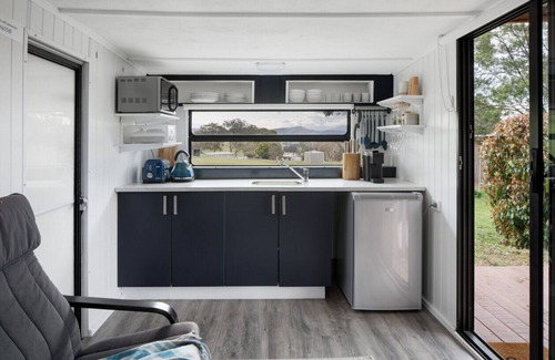 Strath Creek Casa | Glamper "Forbes" The Village Green