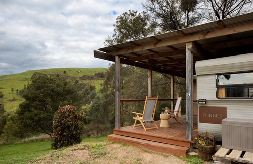 Strath Creek Casa | Glamper "Forbes" The Village Green