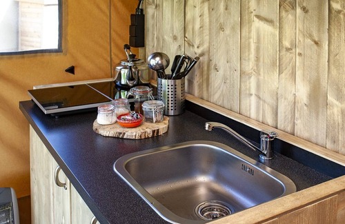 Uden Casa | Glamping 2=person safari tent