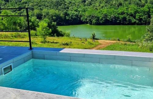 Belgrade Otro | Glamping A frame lake Heated pool