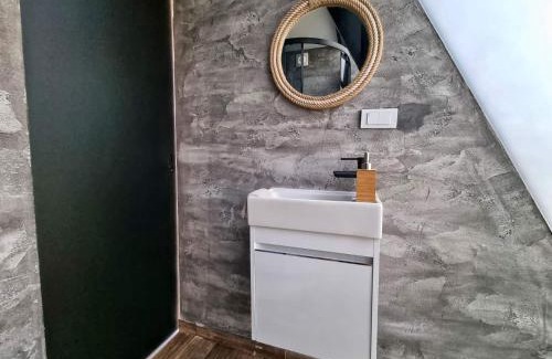 Belgrade Otro | Glamping A frame lake Heated pool