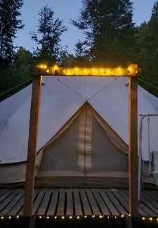 Loncoche Otro | Glamping Bosque - Río Villarrica