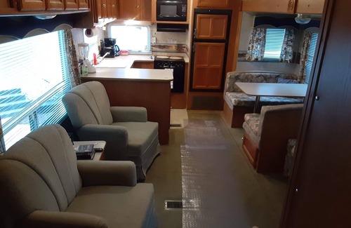 Sparta Casa | Glamping @ Calfkiller Campground