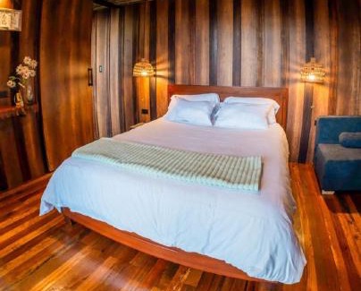Ramonurcu Otro | Glamping de Lujo en Puyo, Luz de Luna
