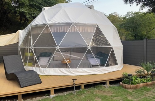 Futtsu Cabaña | Glamping for private use of an entire building! Barbecue & watch a movie on the projector screen on the 16 square meter patio with a view of the Minato River! Accommodates up to 10 people!