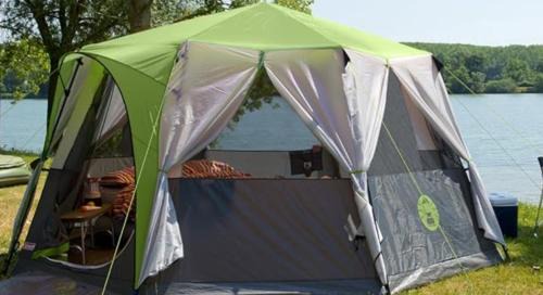 Saint-Michel-de-Montjoie Otro | 'Glamping' tents one of three to rent fully equipped private equipped kitchen tents too