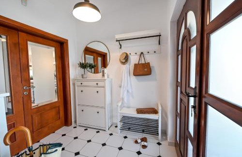 Mladenovac Villa | Glamping Home