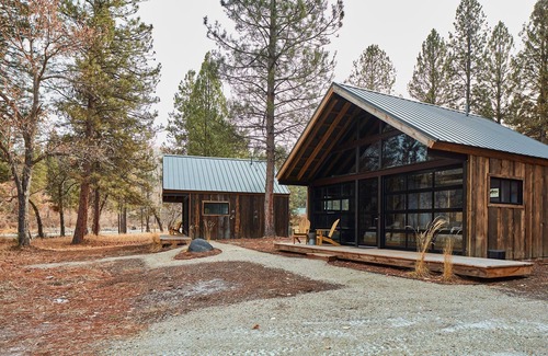 Grantsdale Cabina | Glamping Hut on the Bitterroot River