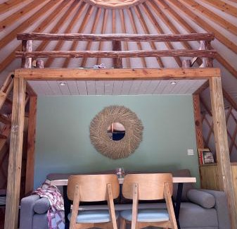 Wałcz Otro | Glamping jurty Czapla