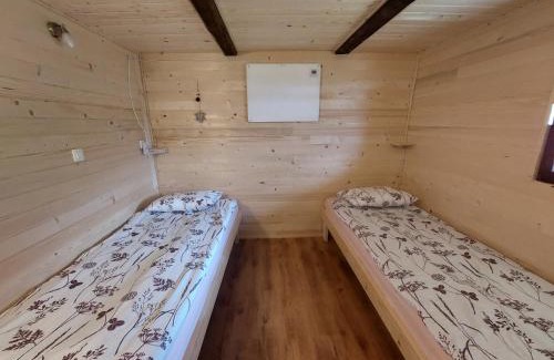 Gorenja vas-Poljane Chalet De Esquí | Glamping Laze
