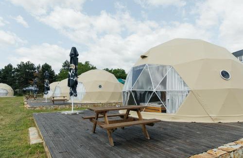 Lahovice Otro | Glamping Prague Louka