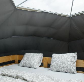 Lahovice Otro | Glamping Prague Louka