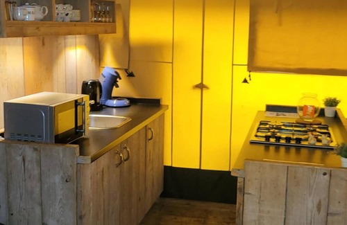 Jabbeke Alquiler De RV | Glamping tent