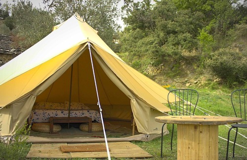 Tremp Alquiler De RV | Tienda Glamping en la naturaleza, Congost de Montrebei