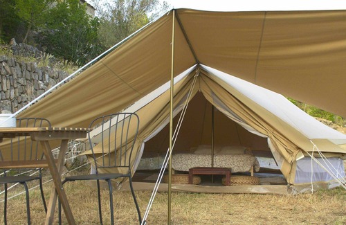 Tremp Alquiler De RV | Tienda Glamping en la naturaleza, Congost de Montrebei