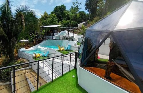 Manuel Antonio Cabina | Glamping Tomaselli