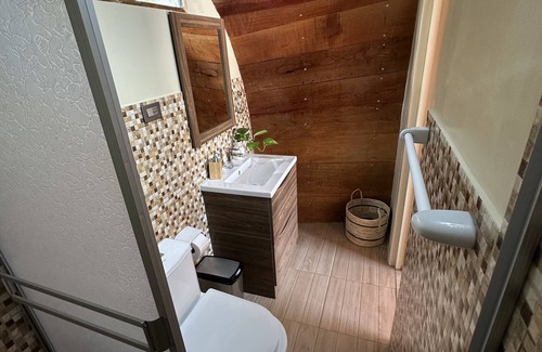 San Juan Bautista Otro | Glamping Toneles y Viñedos