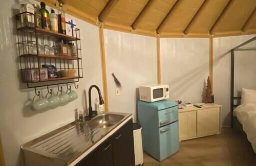 Valley Center Apartamento | Glamping Yurt - Lavender Farm