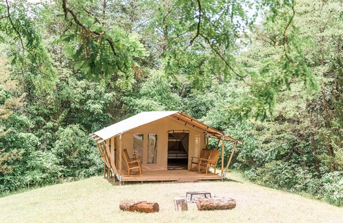Knoxville Casa | GlampKnox Canvas Retreat - Grande