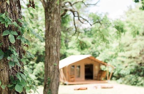 Knoxville Casa | GlampKnox Canvas Retreat - Grande