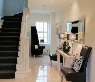 Llanllawddog Cama Y Desayuno | Glangwili Mansion - Luxury 5 star Bed & Breakfast
