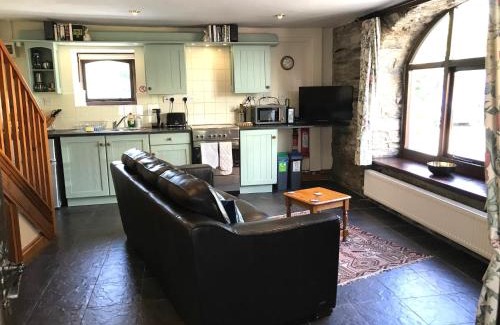 Whitland Casa | Glascoed Coach House Whitland