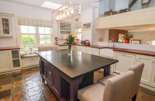 Killarney Cabaña | GLASMOR COUNTRY HOUSE, pet friendly in Firies, County Kerry