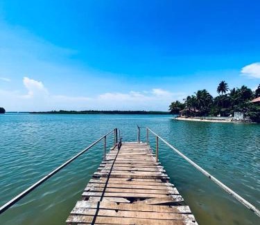 Tonse West Cabina | Glasswater by THE BACKWATER HOMESTAY