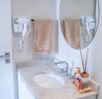 Gleba Fazenda Palhano Apartamento | Gleba novissímo, andar alto com ar e 200m-Aurora