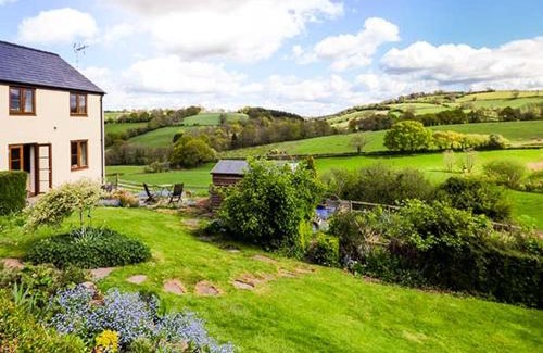 Coed-Y-Paen Casa | Glebe Farm Cottage