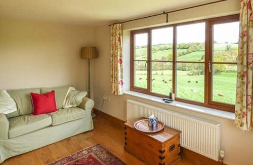 Coed-Y-Paen Casa | Glebe Farm Cottage